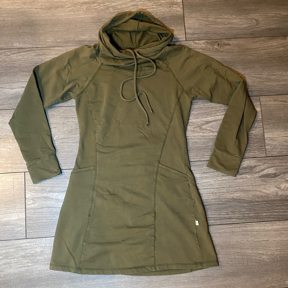 EUC Apsara Organic Cotton Long Sleeve Sage Green Cowl Neck Tunic